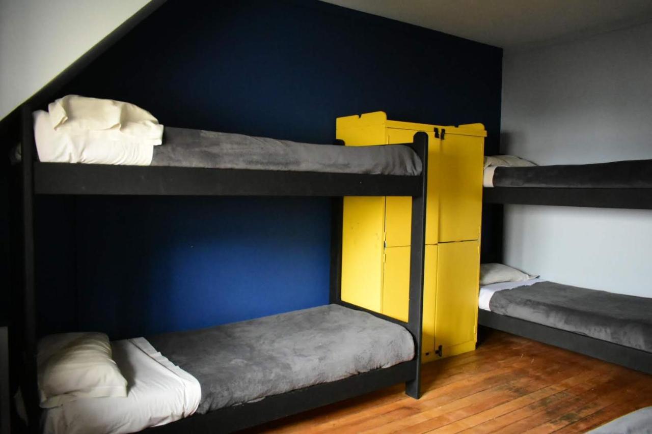 Cinerama Hostel San Carlos de Bariloche Ngoại thất bức ảnh