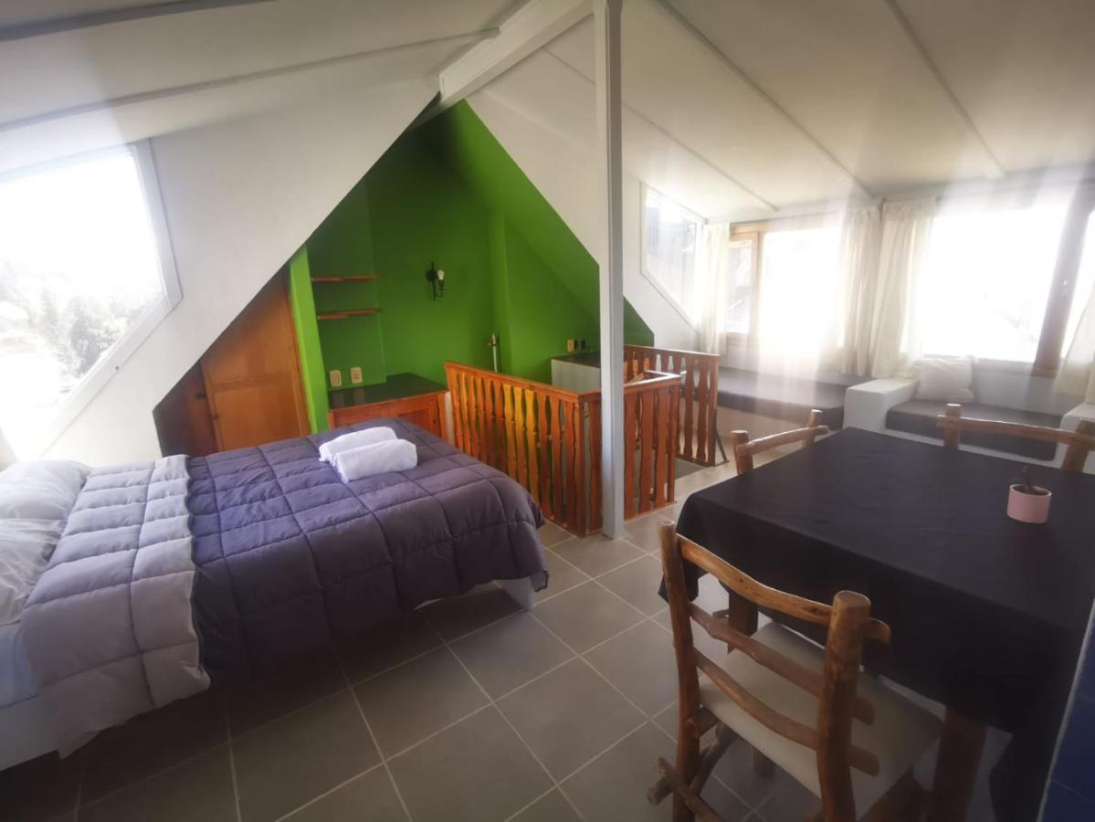 Cinerama Hostel San Carlos de Bariloche Ngoại thất bức ảnh