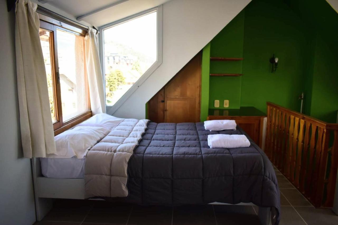Cinerama Hostel San Carlos de Bariloche Ngoại thất bức ảnh